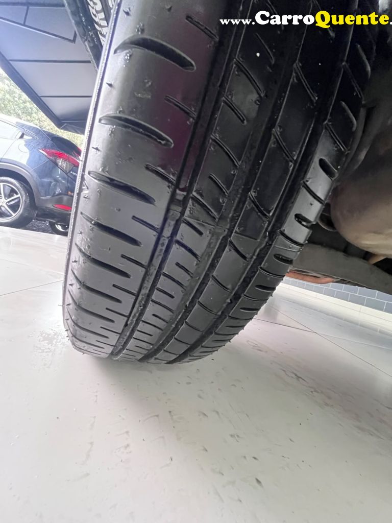 TOYOTA   ETIOS X 1.3 FLEX 16V 5P MEC.   PRATA 2017 1.3 FLEX - Loja
