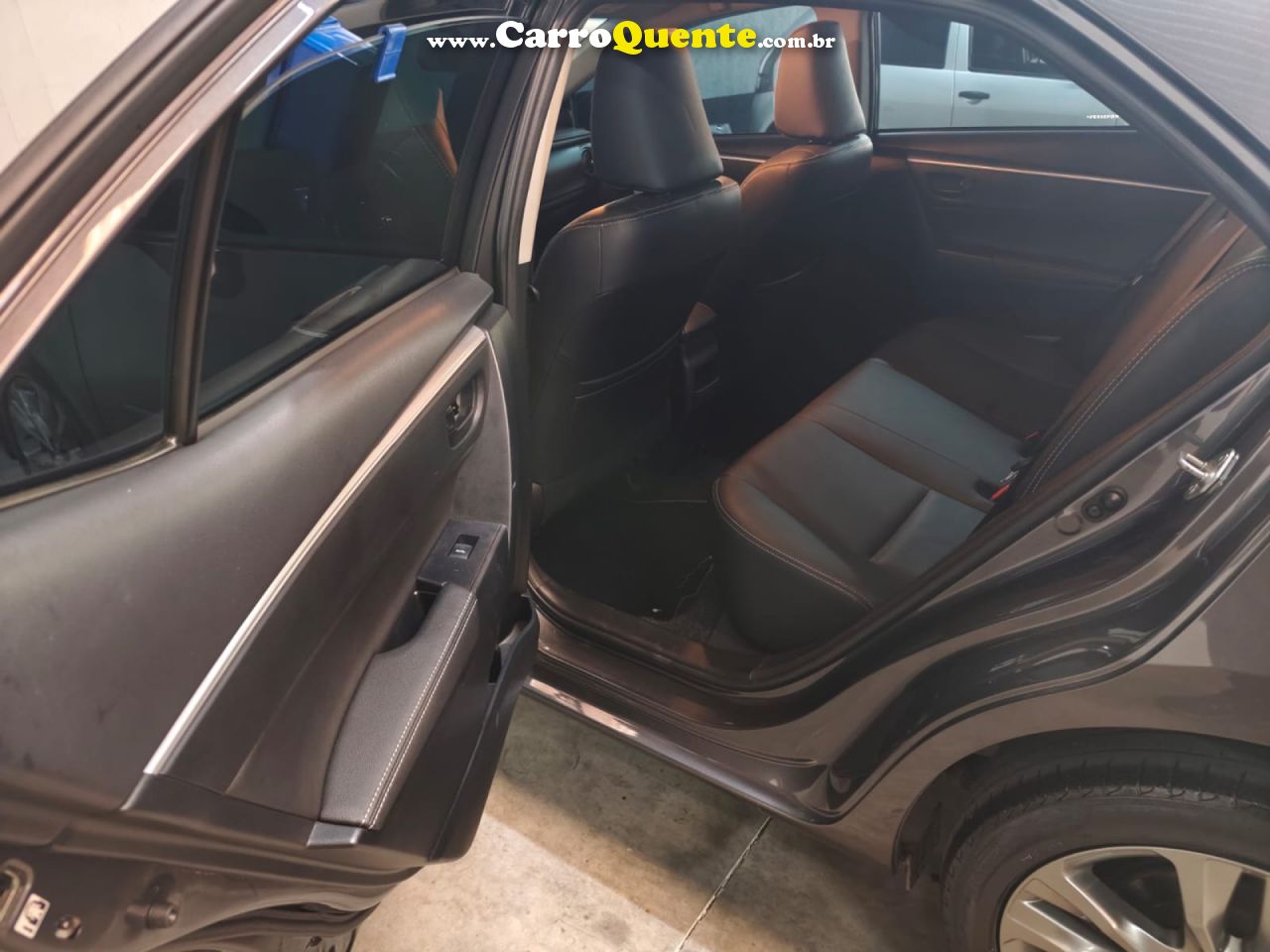 TOYOTA   COROLLA XEI 2.0 FLEX 16V AUT.   CINZA 2019 2.0 FLEX - Loja