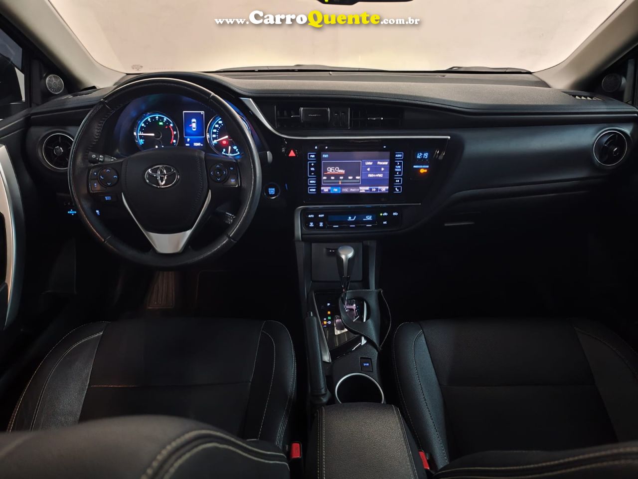 TOYOTA   COROLLA XEI 2.0 FLEX 16V AUT.   CINZA 2019 2.0 FLEX - Loja