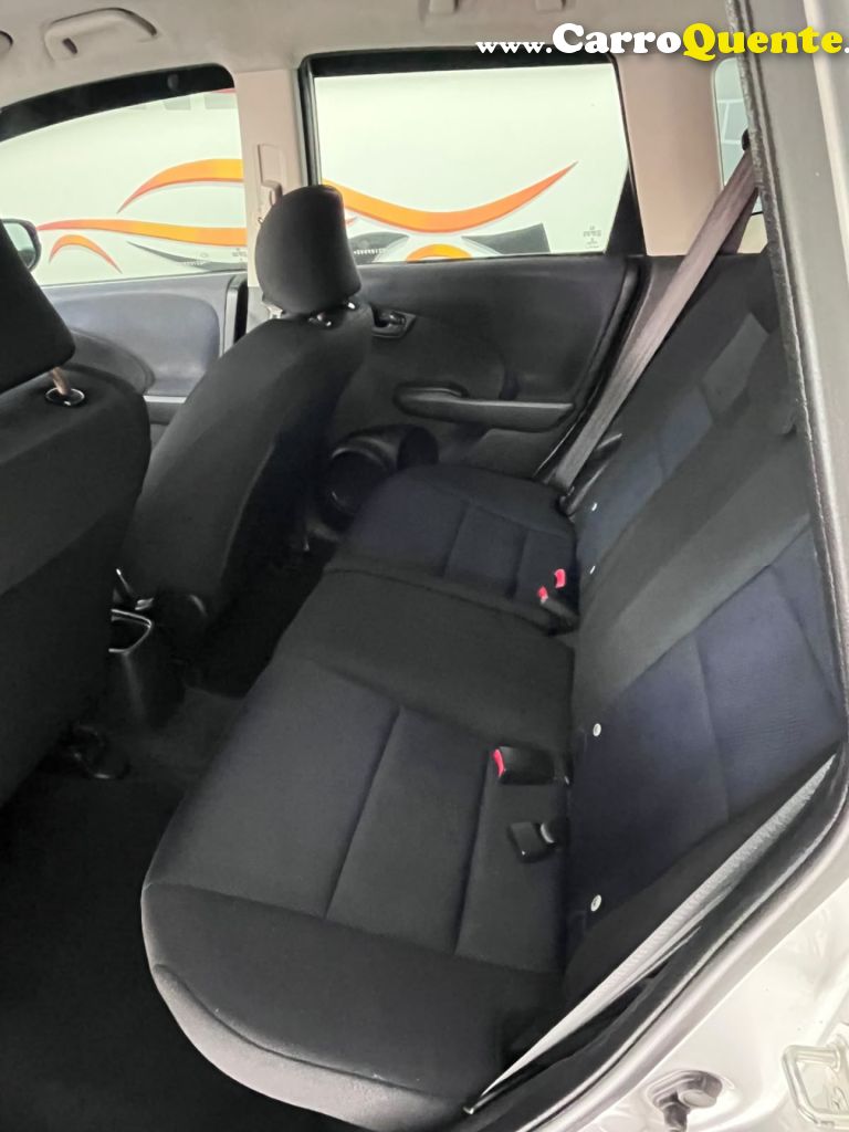HONDA   FIT DX 1.4 FLEX 16V 5P MEC.   PRATA 2014 1.4 FLEX - Loja