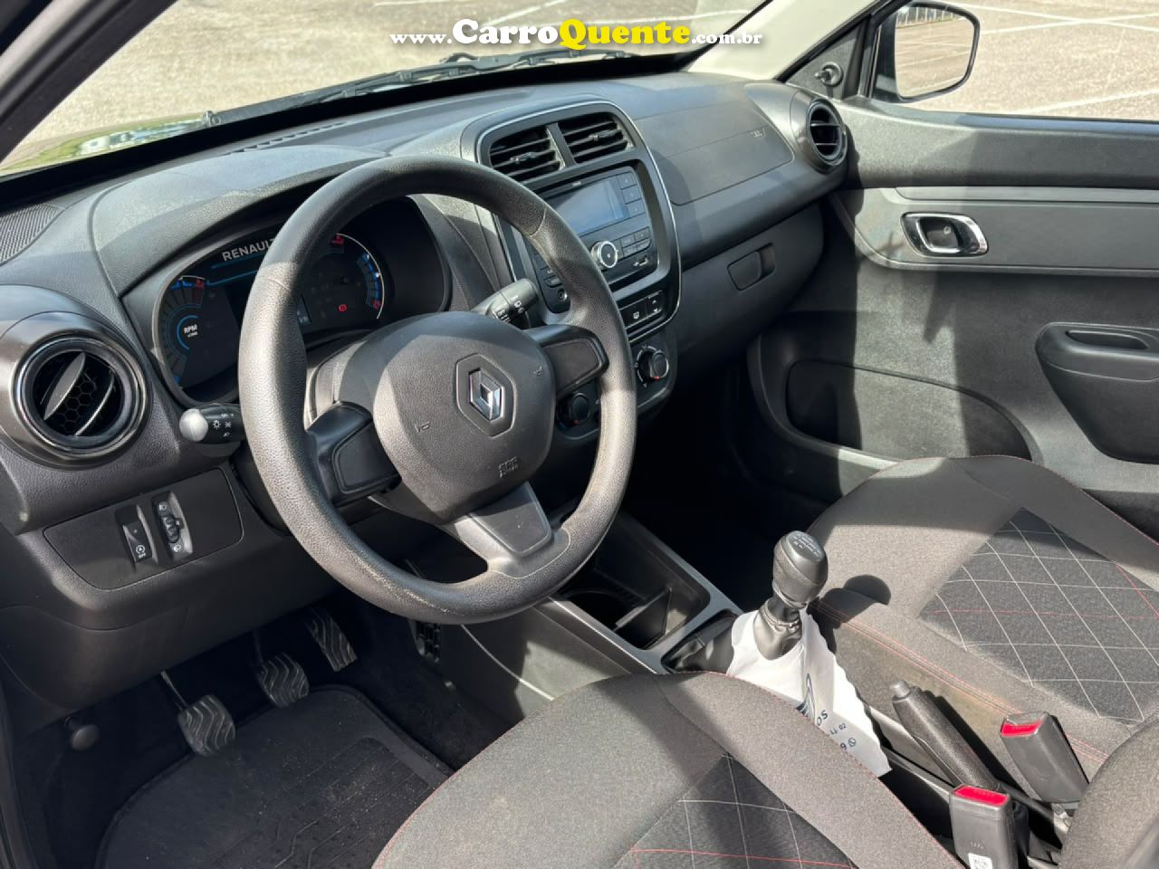 RENAULT   ZEN 1.0   PRETO 2025 1.0 FLEX - Loja
