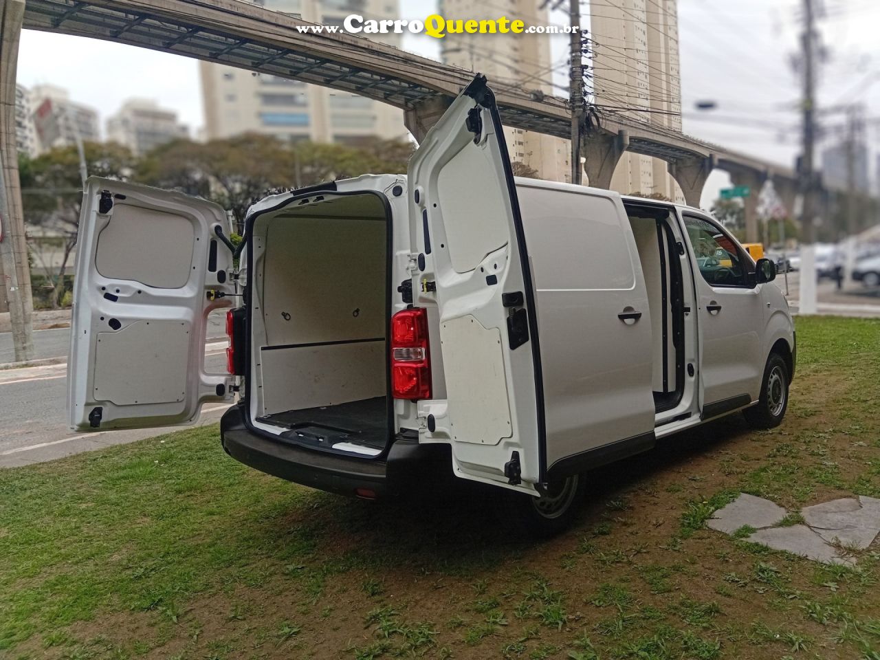 PEUGEOT   EXPERT CARGO 2.2 TURBO DIESEL   BRANCO 2025 2.2 DIESEL - Loja