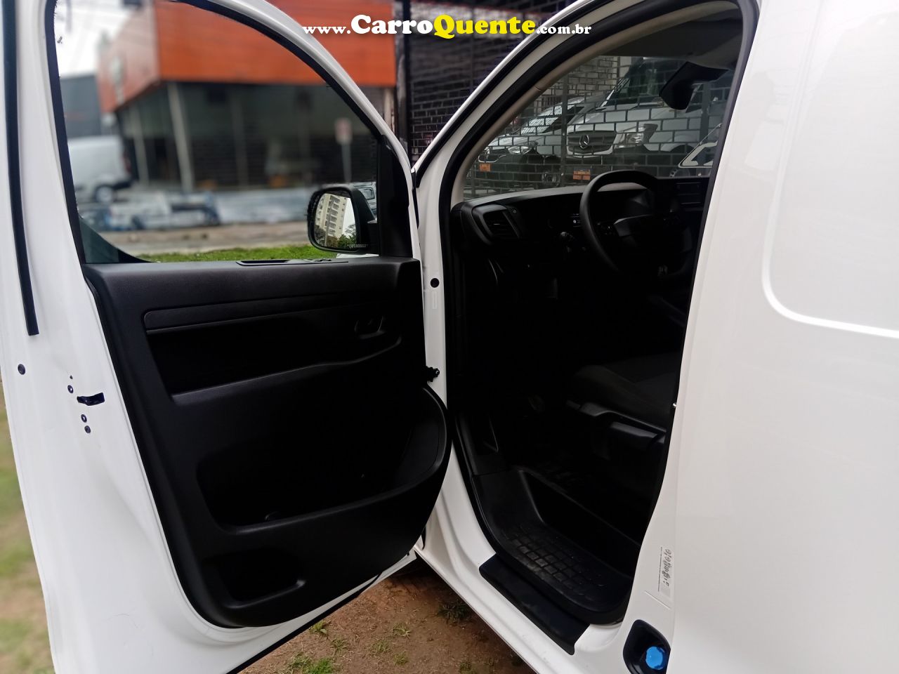 PEUGEOT   EXPERT CARGO 2.2 TURBO DIESEL   BRANCO 2025 2.2 DIESEL - Loja