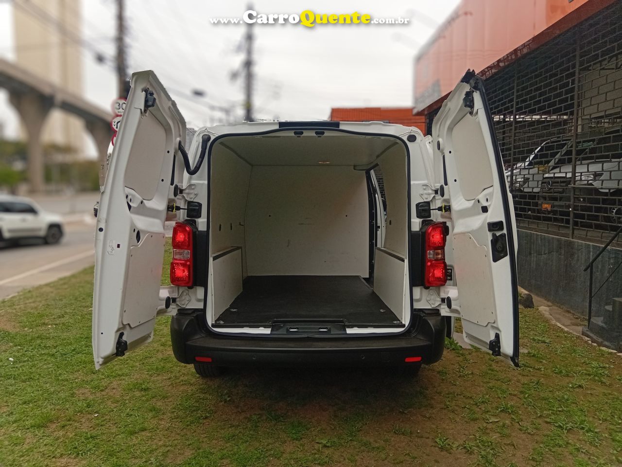 PEUGEOT   EXPERT CARGO 2.2 TURBO DIESEL   BRANCO 2025 2.2 DIESEL - Loja