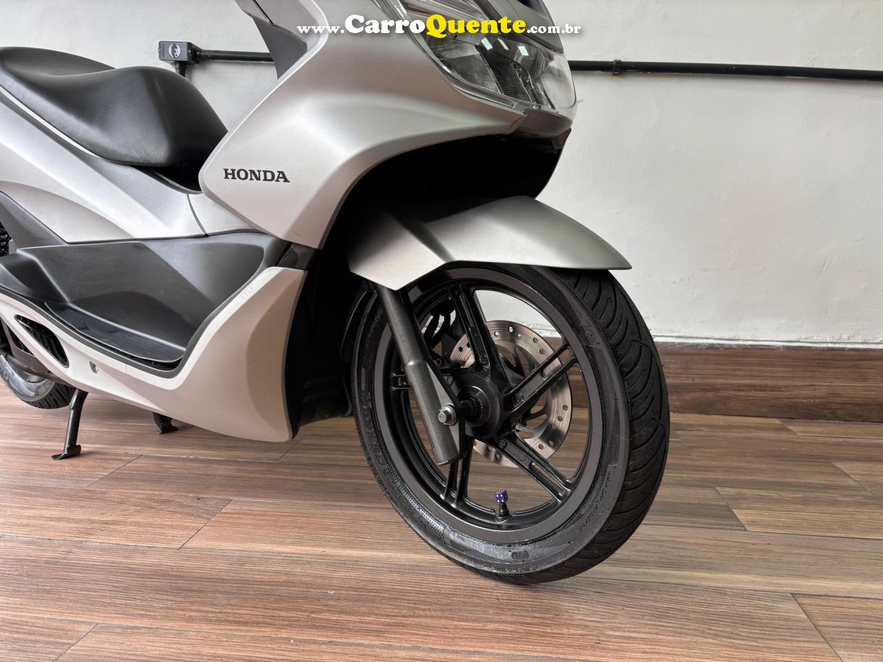 HONDA   PCX 150DLX   PRATA 2018 149 GASOLINA - Loja