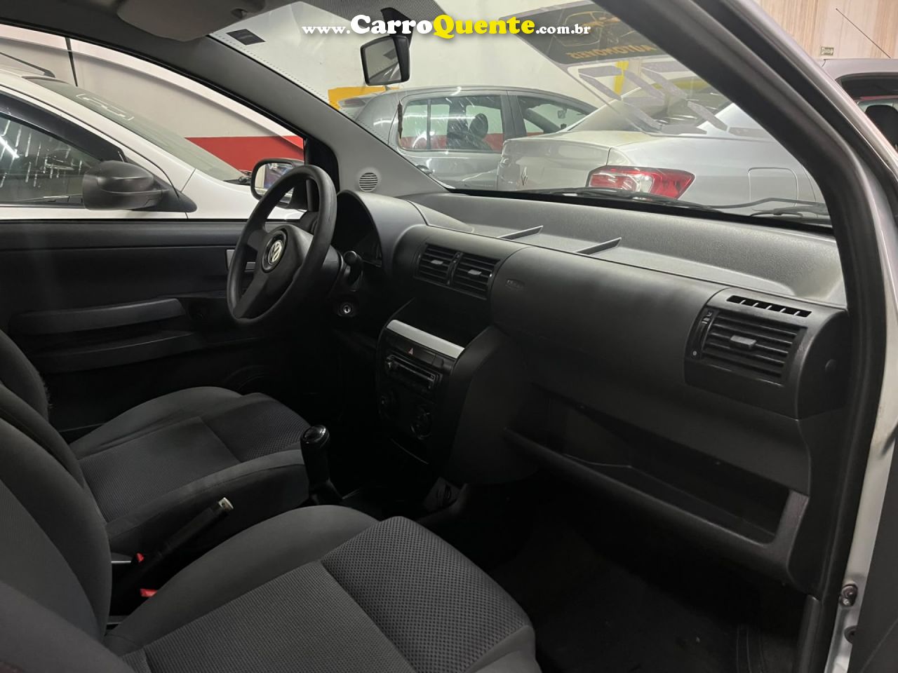 VOLKSWAGEN   FOX PLUS 1.0MI 1.0MI TOTAL FLEX 8V 4P   PRATA 2009 1.0 FLEX - Loja