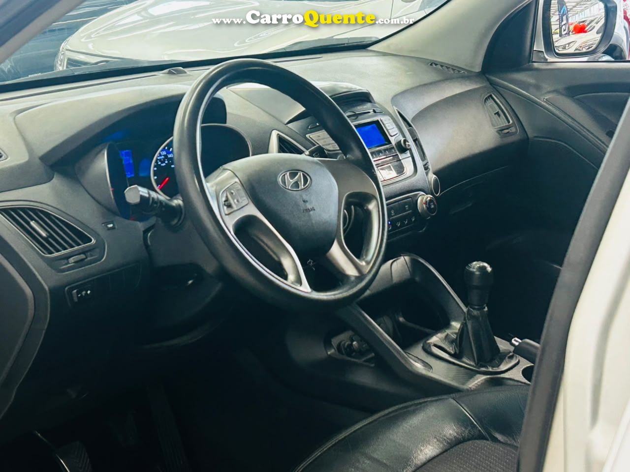 HYUNDAI   IX35 2.0 16V 170CV 2WD4WD MEC.   PRATA 2011 2.0 GASOLINA - Loja