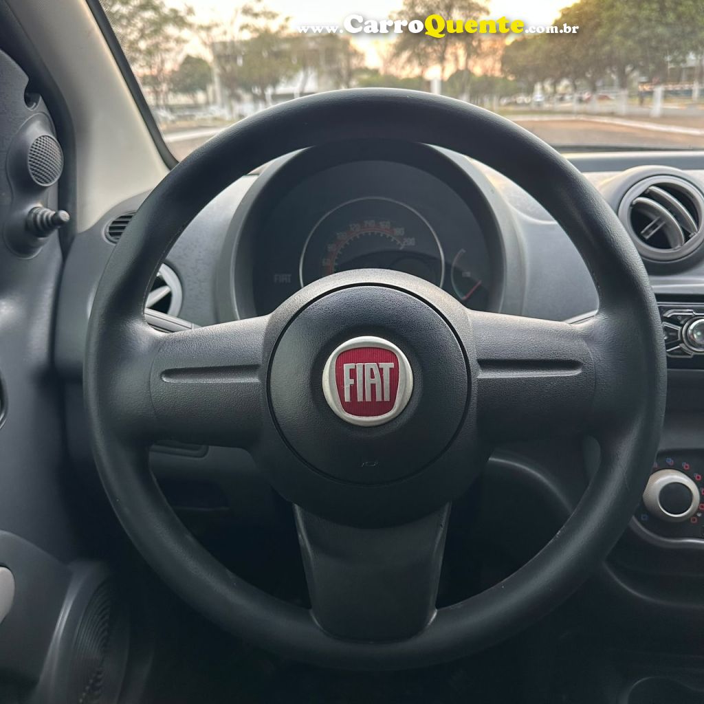 FIAT   UNO VIVACE CELEB. 1.0 EVO F.FLEX 8V 5P   VERMELHO 2012 1.0 GASOLINA - Loja