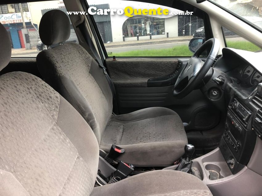 Chevrolet ZAFIRA 2.0 MPFI ELEGANCE 8V FLEX 4P MANUAL - Loja