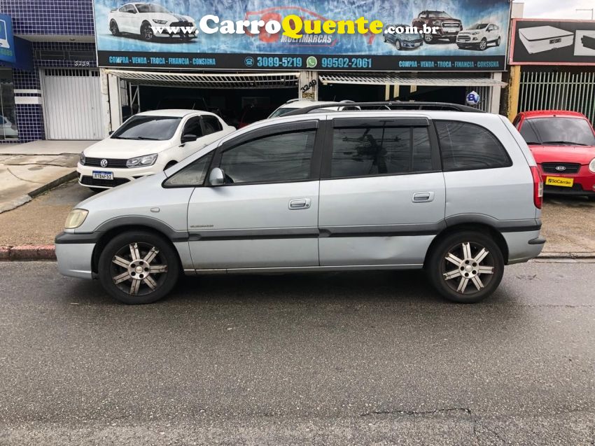 Chevrolet ZAFIRA 2.0 MPFI ELEGANCE 8V FLEX 4P MANUAL - Loja