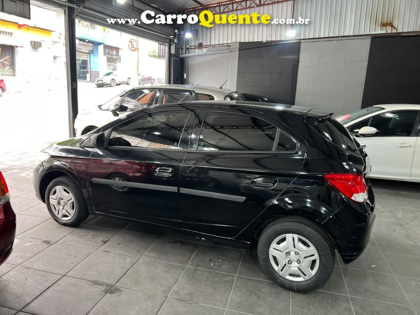 Chevrolet ONIX 1.0 MPFI LT 8V FLEX 4P MANUAL - Loja