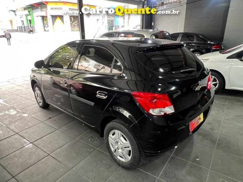 Chevrolet ONIX 1.0 MPFI LT 8V FLEX 4P MANUAL - Loja