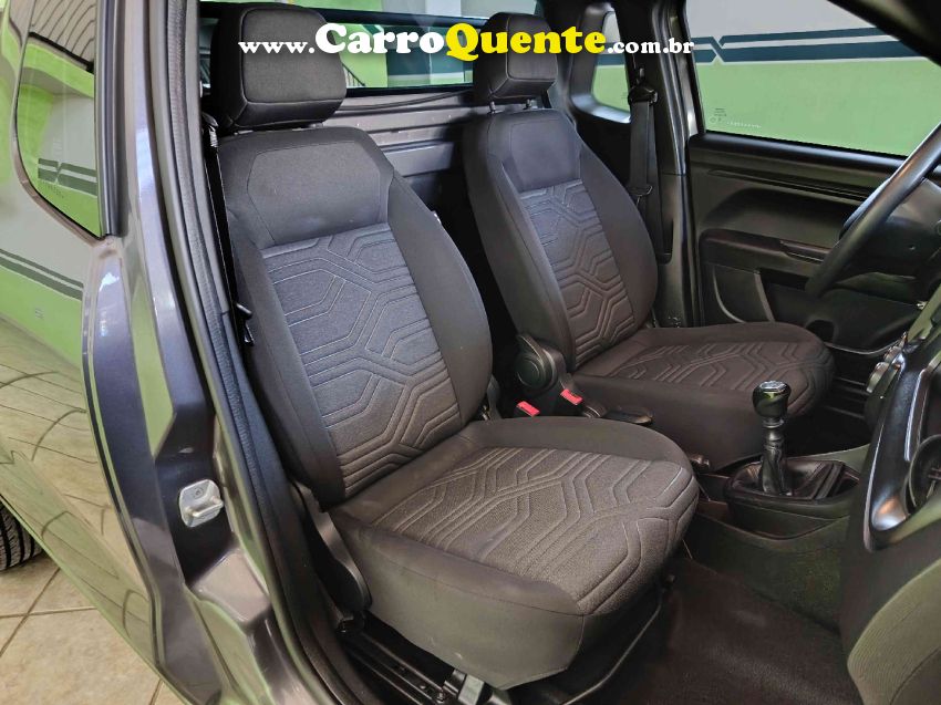 Fiat STRADA 1.3 FIREFLY FLEX FREEDOM CS MANUAL - Loja