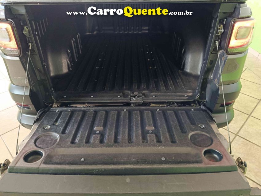 Fiat STRADA 1.3 FIREFLY FLEX FREEDOM CS MANUAL - Loja