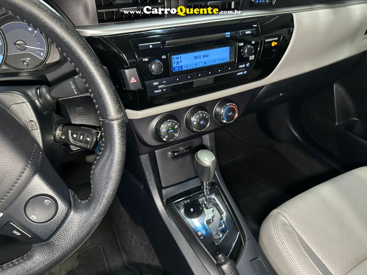 TOYOTA COROLLA 1.8 GLI 16V 2017 - Loja