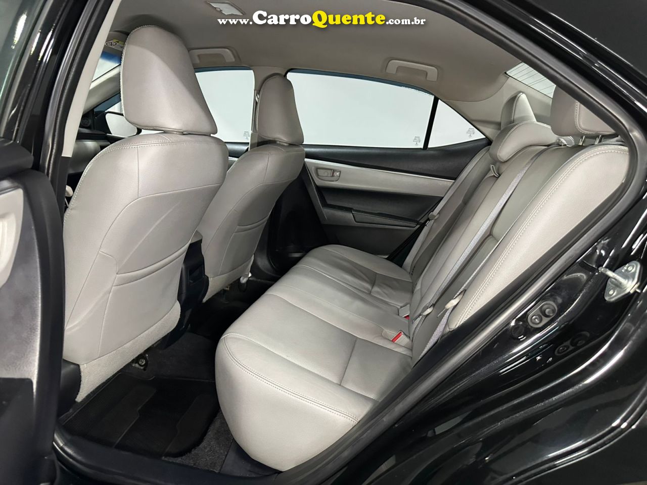 TOYOTA COROLLA 1.8 GLI 16V 2017 - Loja
