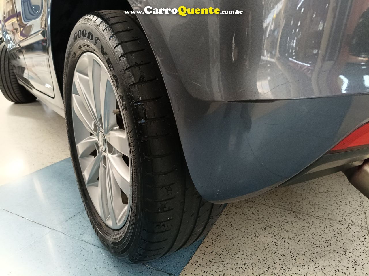 VOLKSWAGEN FOX 1.6 MSI TOTAL CONNECT 2019 - Loja