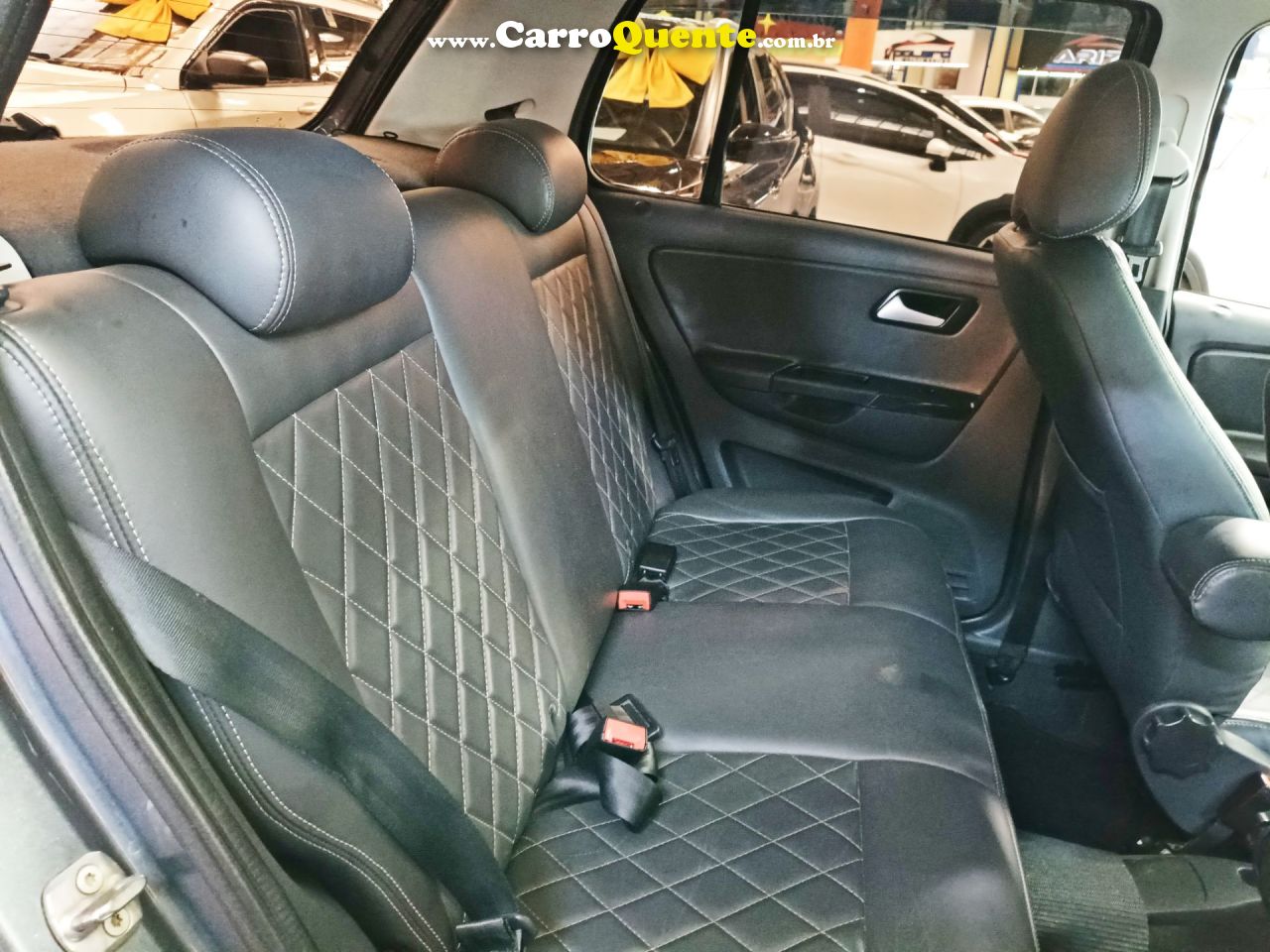 VOLKSWAGEN FOX 1.6 MSI TOTAL CONNECT 2019 - Loja