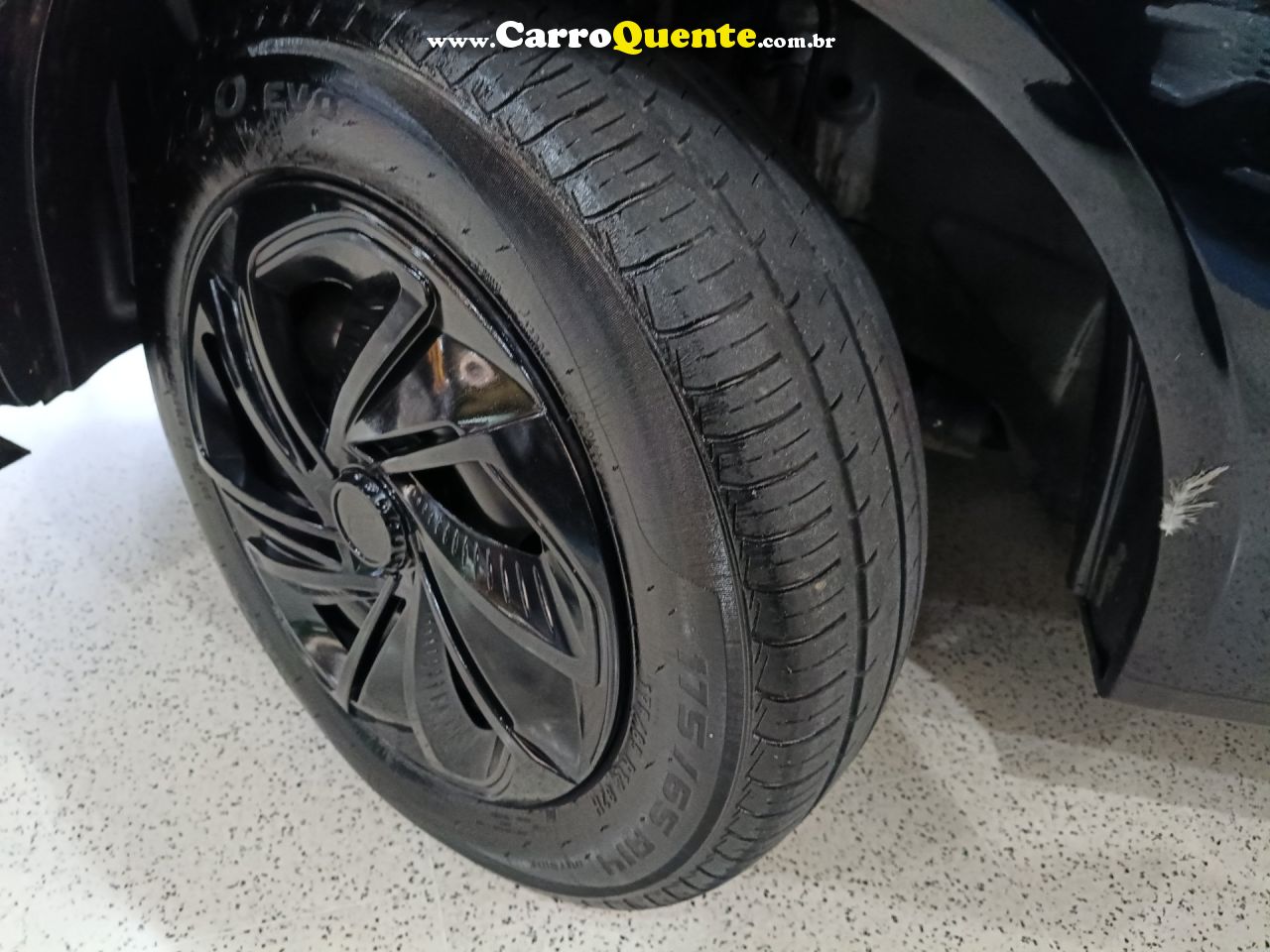 FORD FIESTA 1.0 ROCAM SE 8V 2014 - Loja