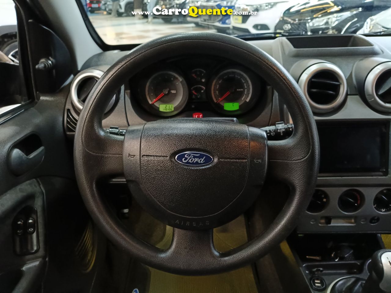 FORD FIESTA 1.0 ROCAM SE 8V 2014 - Loja