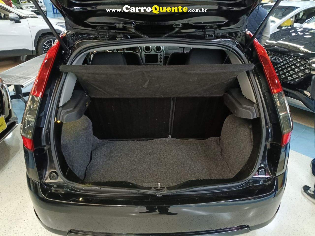 FORD FIESTA 1.0 ROCAM SE 8V 2014 - Loja