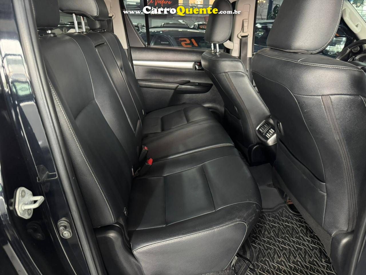 TOYOTA HILUX 2.8 SRV 4X4 CD 16V 2017 - Loja