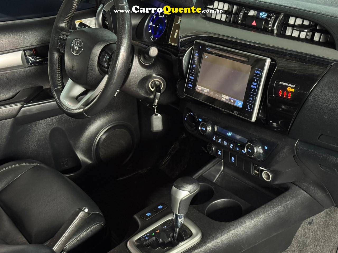 TOYOTA HILUX 2.8 SRV 4X4 CD 16V 2017 - Loja