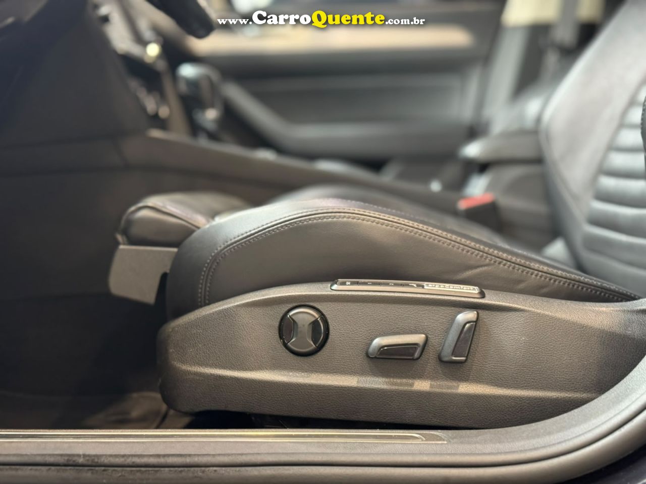 VOLKSWAGEN PASSAT 2.0 16V TSI BLUEMOTION HIGHLINE DSG 2017 - Loja
