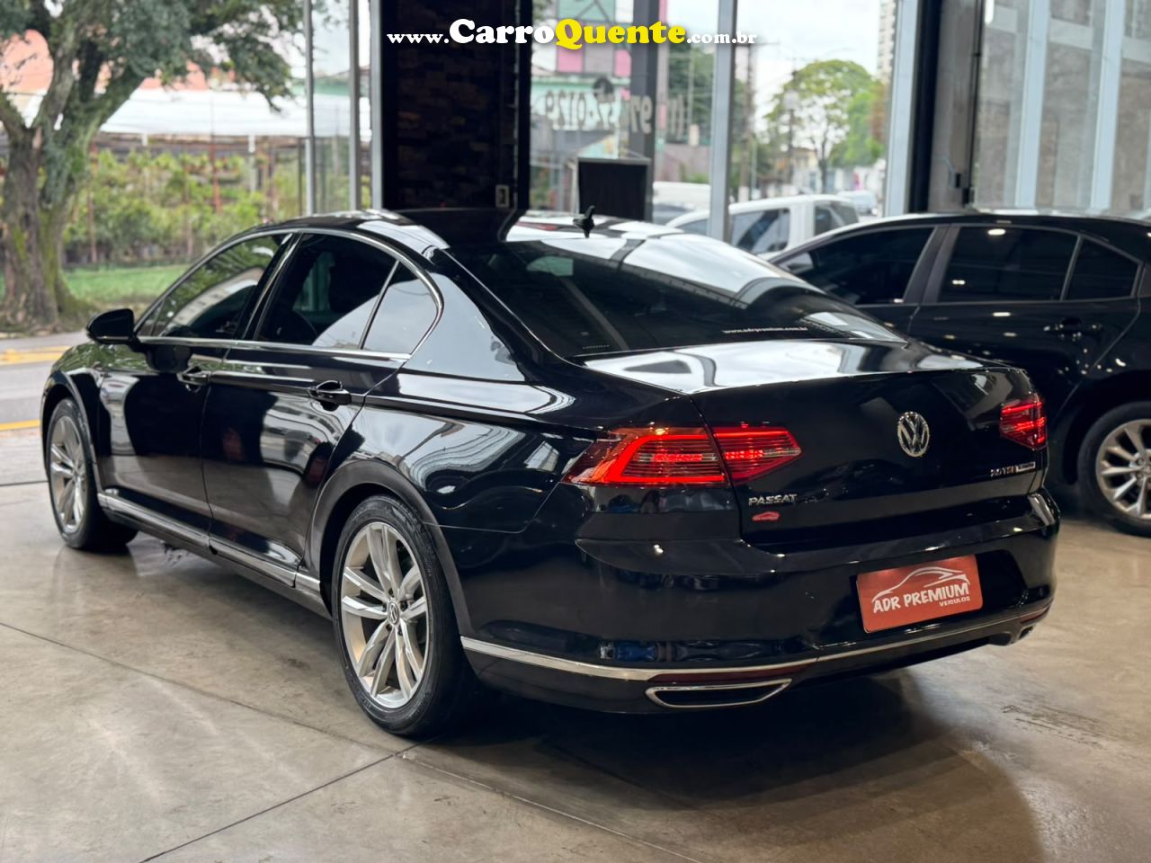 VOLKSWAGEN PASSAT 2.0 16V TSI BLUEMOTION HIGHLINE DSG 2017 - Loja