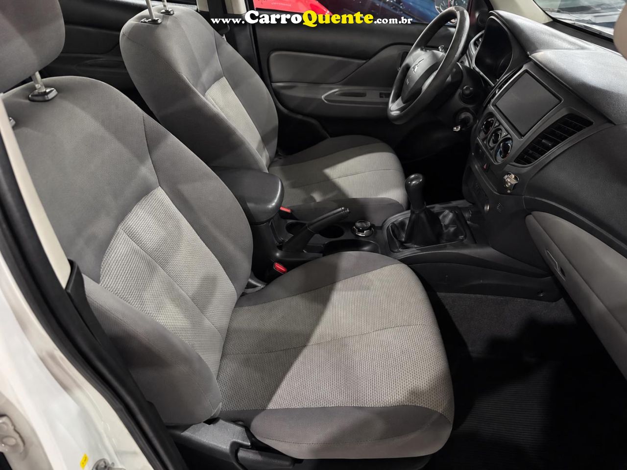 MITSUBISHI L200 TRITON 2.4 16V TURBO SPORT GL CD 4X4 2022 - Loja