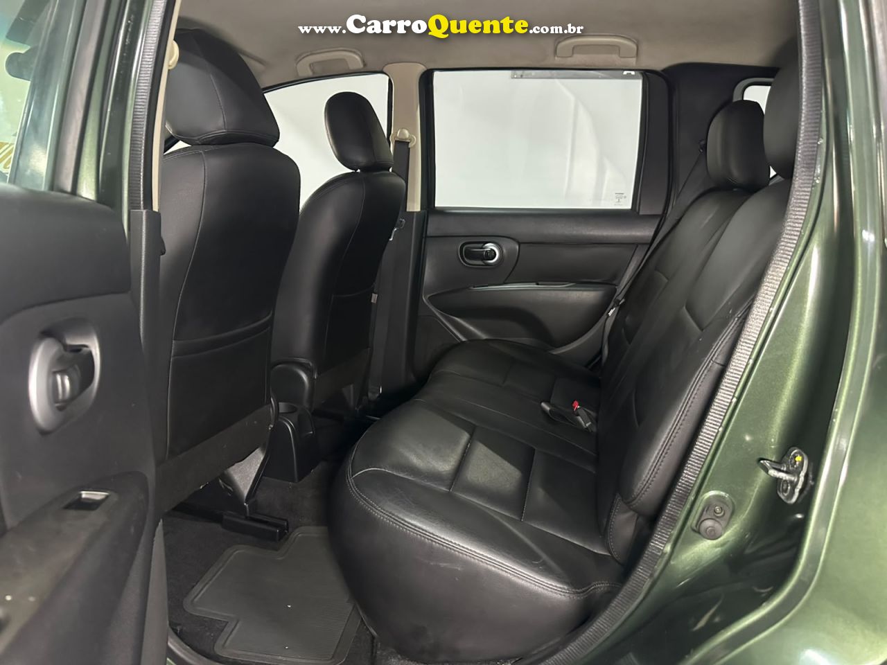 NISSAN LIVINA 1.8 S 16V 2014 - Loja