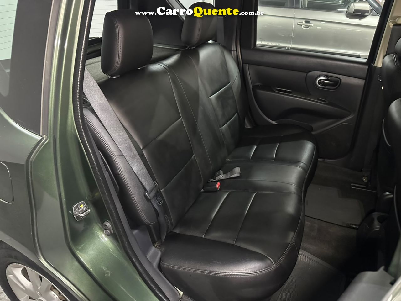 NISSAN LIVINA 1.8 S 16V 2014 - Loja
