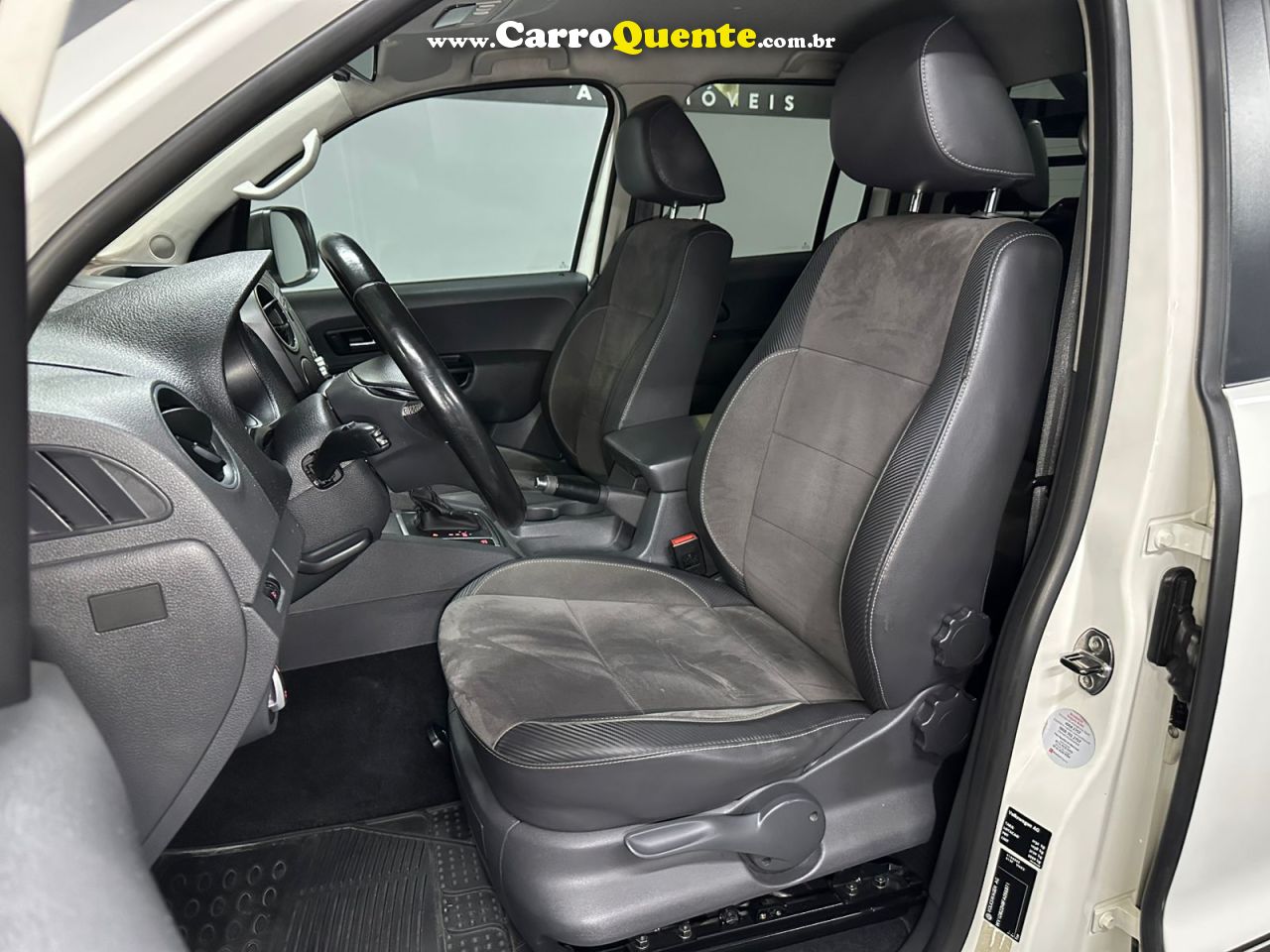 Amarok Dark Label 2.0 Turbo Diesel 4x4 2015 - Loja
