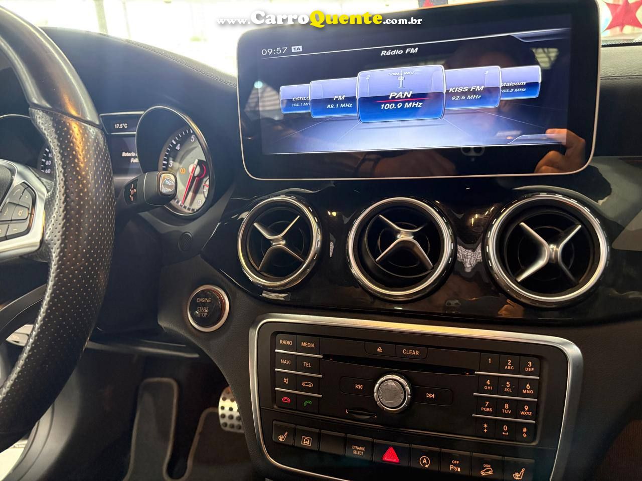 MERCEDES-BENZ GLA 250 2.0 CGI SPORT 7G-DCT 2017 - Loja