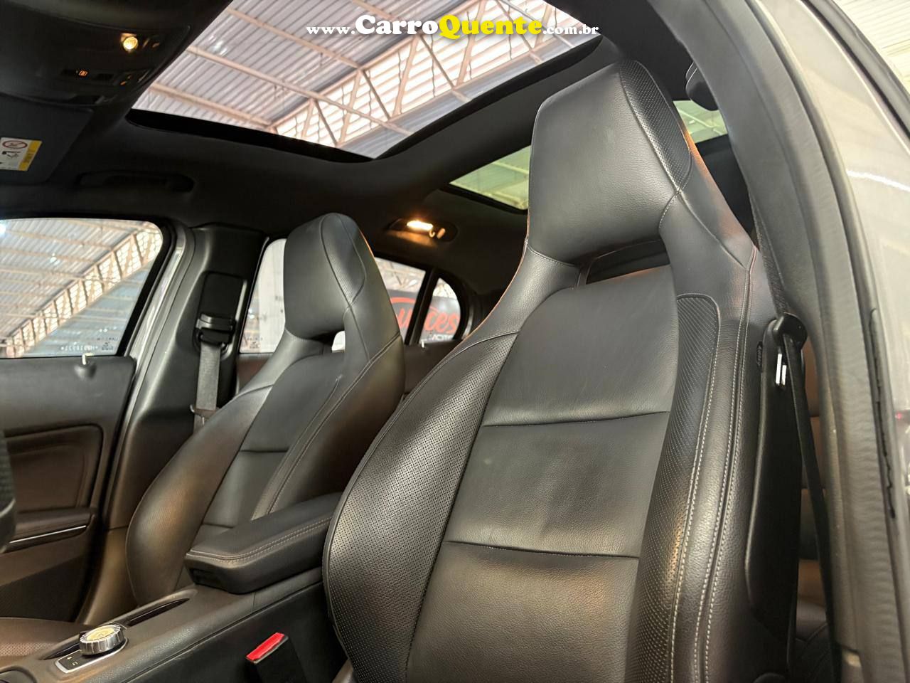 MERCEDES-BENZ GLA 250 2.0 CGI SPORT 7G-DCT 2017 - Loja