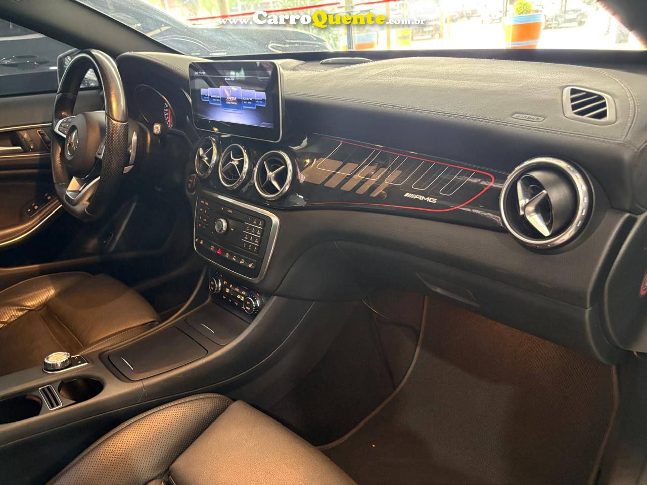 MERCEDES-BENZ GLA 250 2.0 CGI SPORT 7G-DCT 2017 - Loja