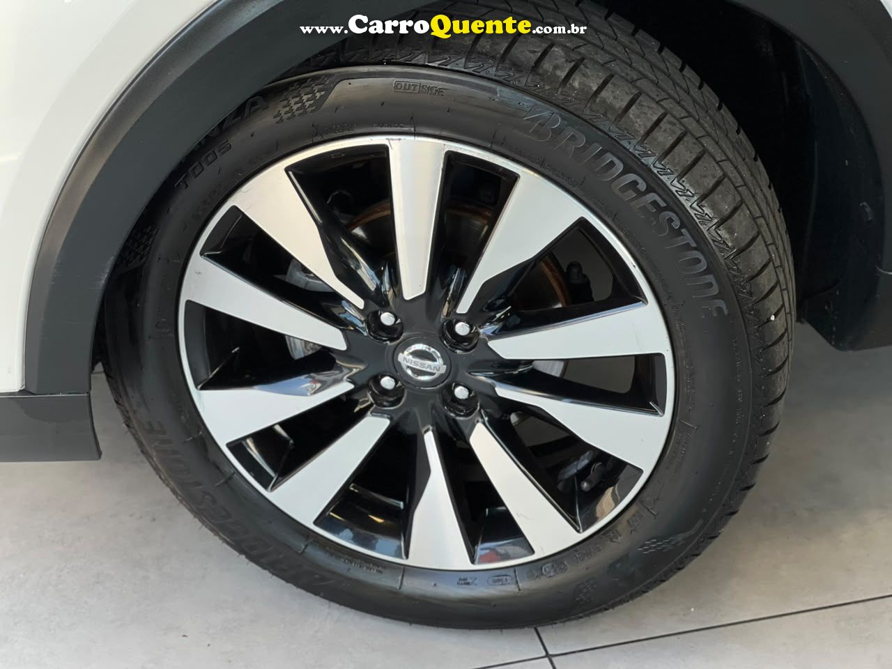 NISSAN KICKS 1.6 16V SV 2017 - Loja