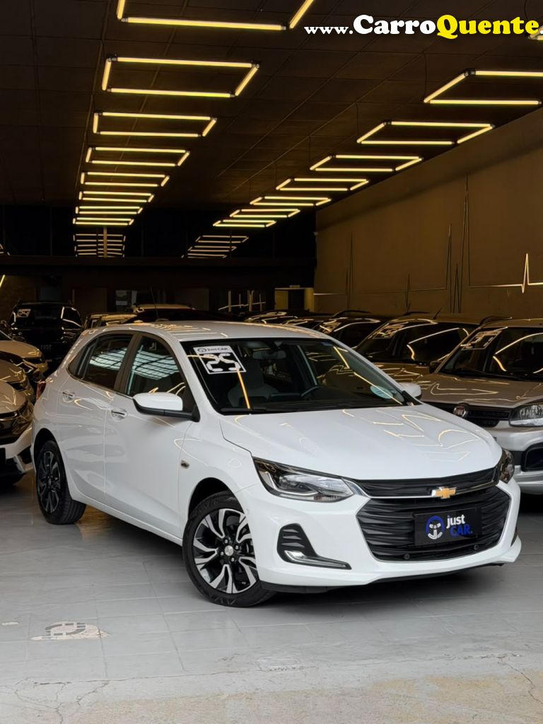 CHEVROLET   ONIX HATCH 1.0 12V FLEX 5P MEC.   BRANCO 2025 1.0 FLEX - Loja