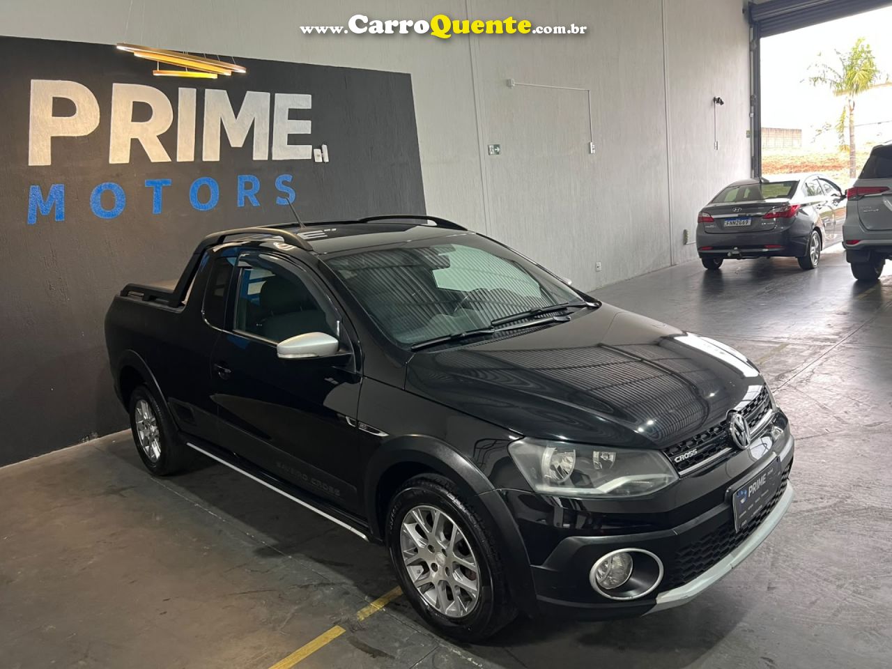 VOLKSWAGEN   SAVEIRO TRENDLINE 1.6 T.FLEX 8V CE   PRETO 2015 1.6 GASOLINA - Loja