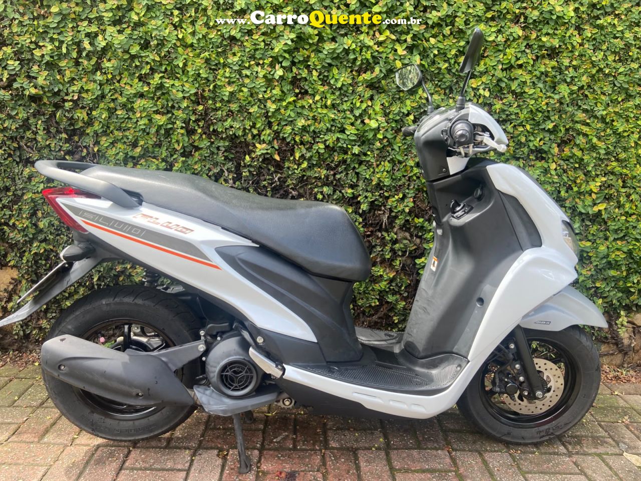 YAMAHA    FLUO 125   BRANCO 2024 125 GASOLINA - Loja