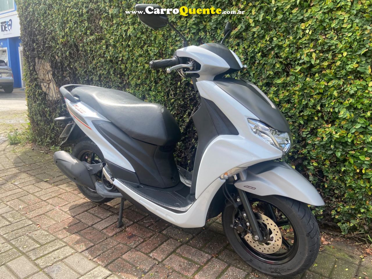 YAMAHA    FLUO 125   BRANCO 2024 125 GASOLINA - Loja