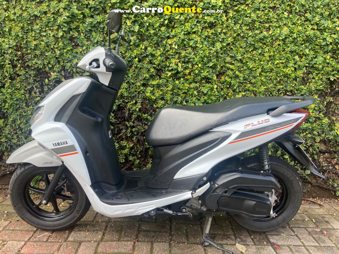 YAMAHA    FLUO 125   BRANCO 2024 125 GASOLINA - Loja