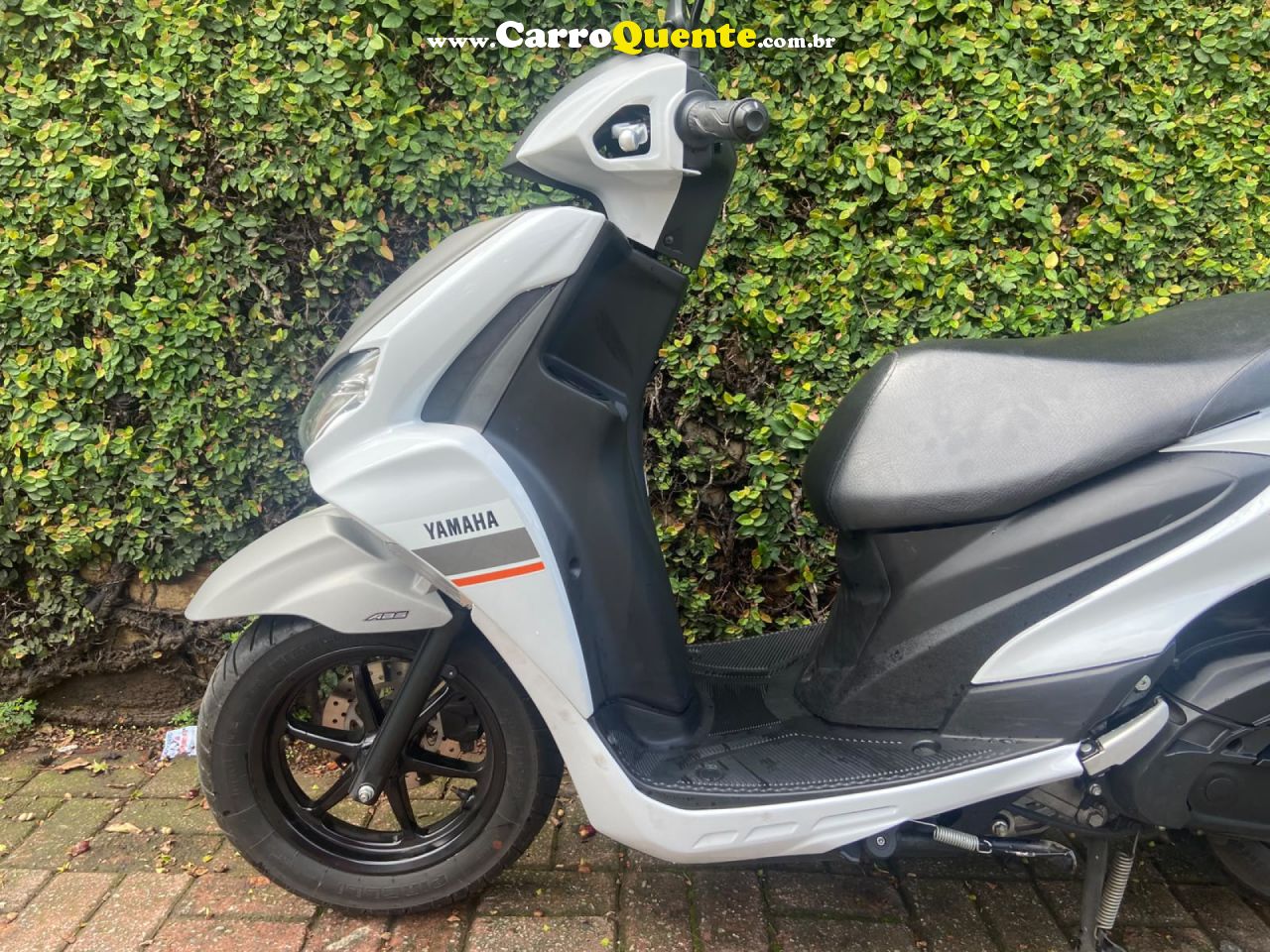 YAMAHA    FLUO 125   BRANCO 2024 125 GASOLINA - Loja