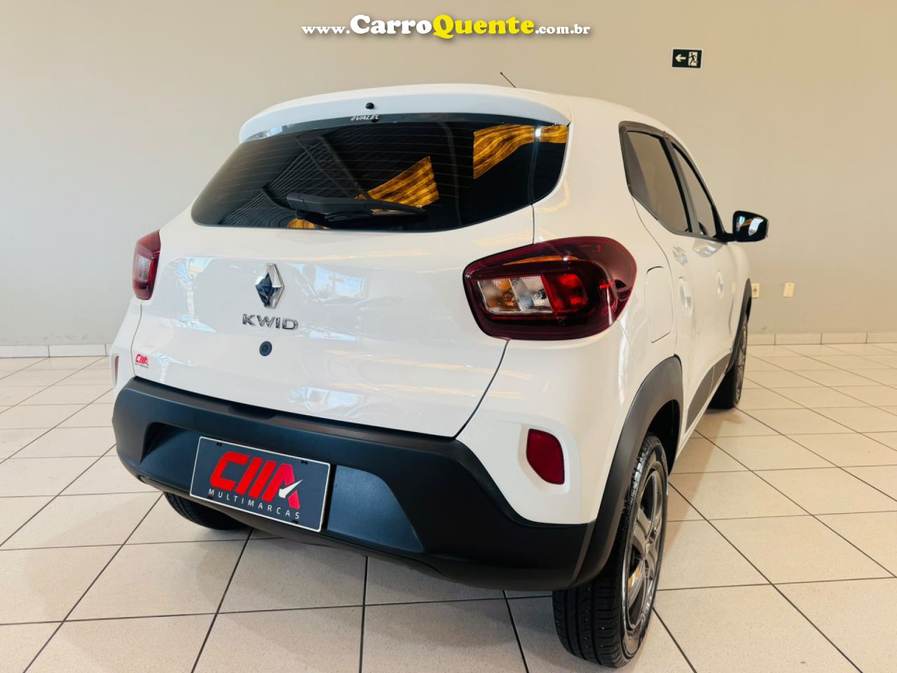 RENAULT   KWID INTENSE 1.0 FLEX 12V 5P MEC.   BRANCO 2026 1.0 FLEX - Loja
