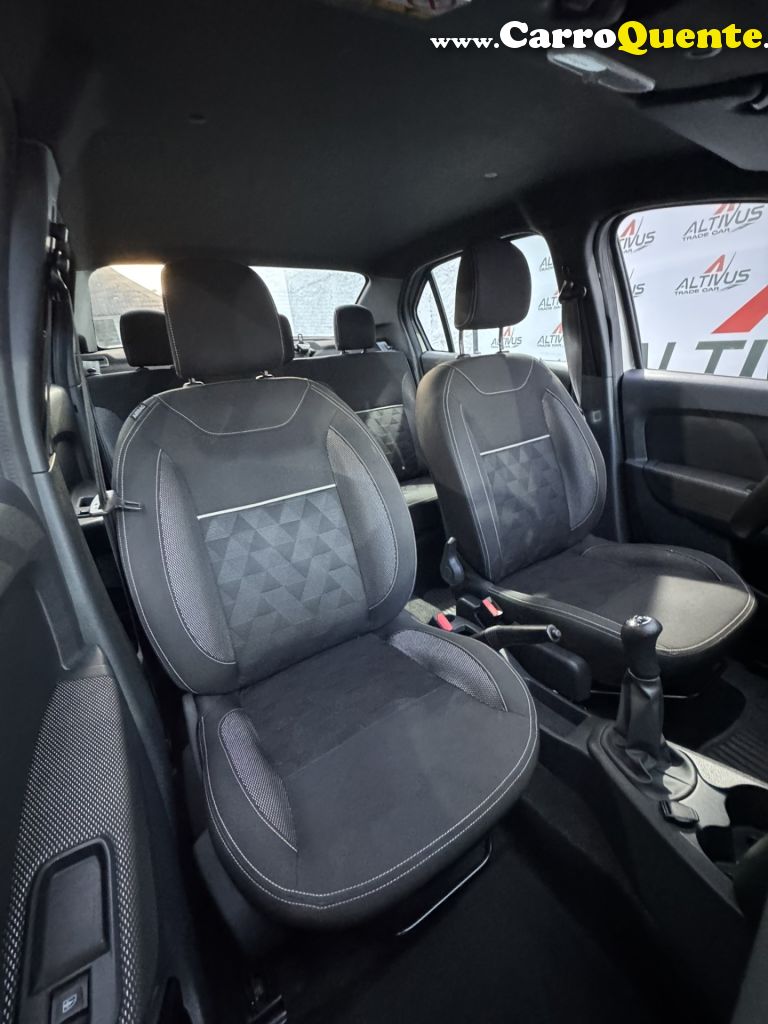 RENAULT   LOGAN LIFE FLEX 1.0 12V 4P MEC.   PRATA 2025 1.0 FLEX - Loja