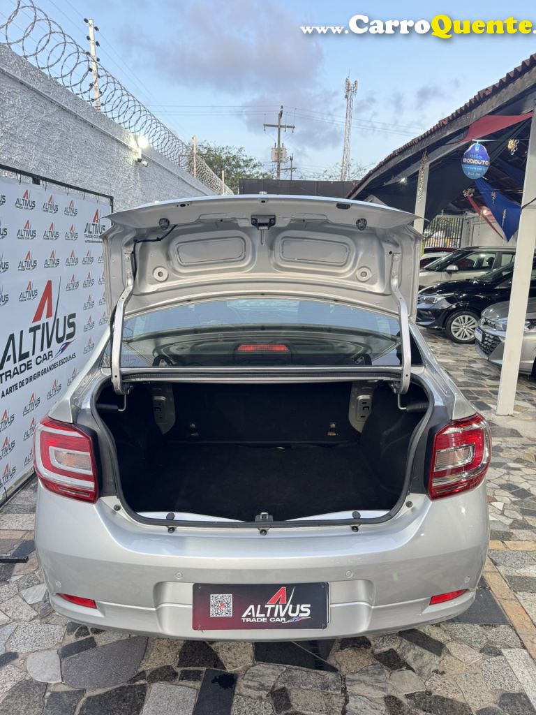 RENAULT   LOGAN LIFE FLEX 1.0 12V 4P MEC.   PRATA 2025 1.0 FLEX - Loja