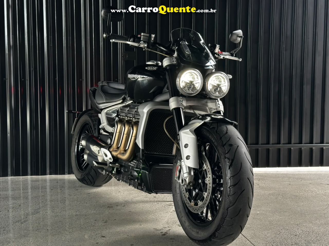 TRIUMPH   ROCKET 3 R   PRETO 2020 2500 GASOLINA - Loja