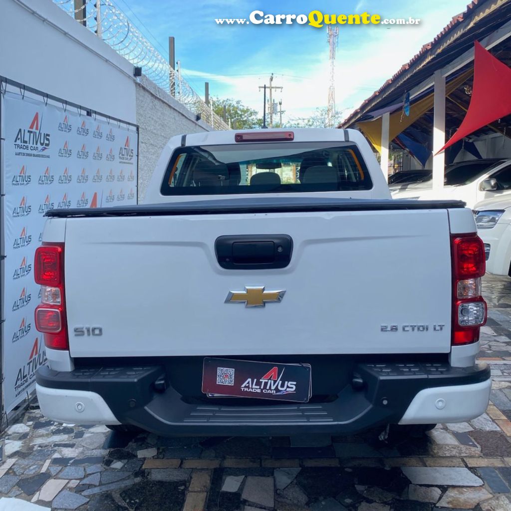 CHEVROLET   S10 PICK-UP LT 2.8 TDI 4X4 CD DIESEL AUT   BRANCO 2022 2.8 DIESEL - Loja