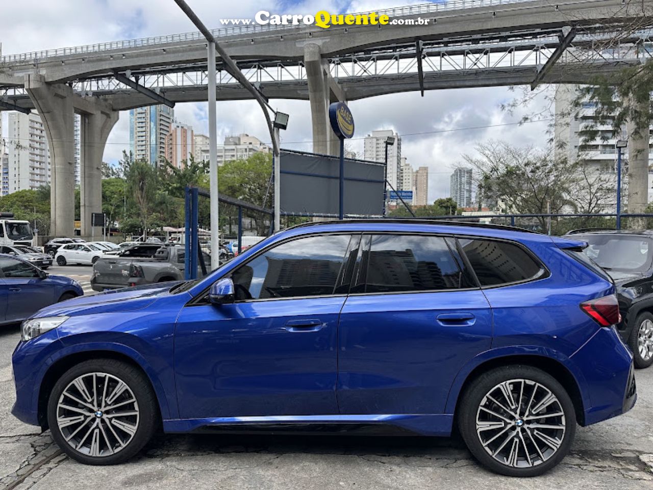 BMW   X1 SDRIVE 20I M SPORT 2.0 TB AUT.   AZUL 2026 2.0 GASOLINA - Loja