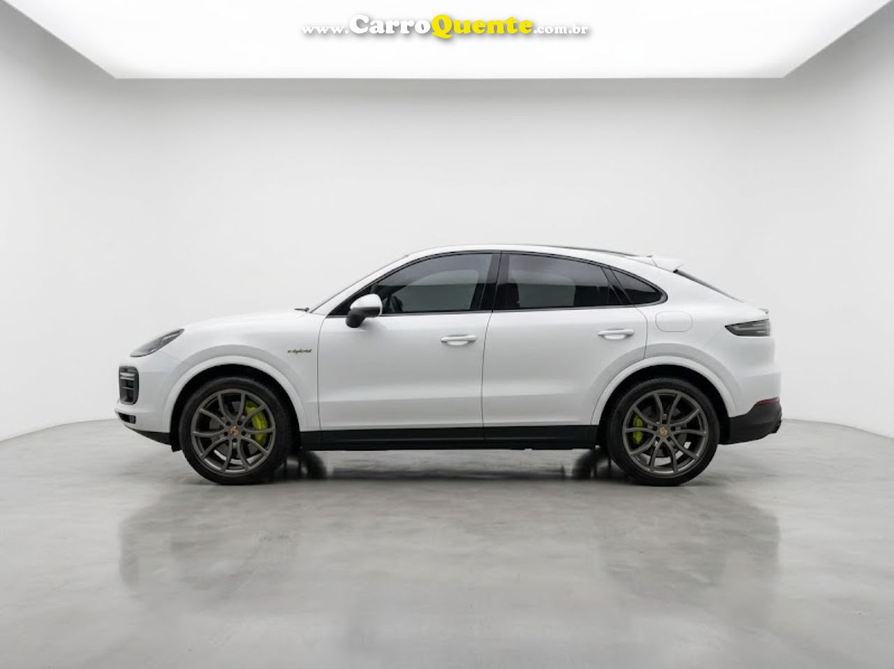 PORSCHE   CAYENNE COUPE PLATINUM ED. 3.0 (HÍBRIDO)   BRANCO 2023 3.0 GASOLINA E ELÉTRICO - Loja